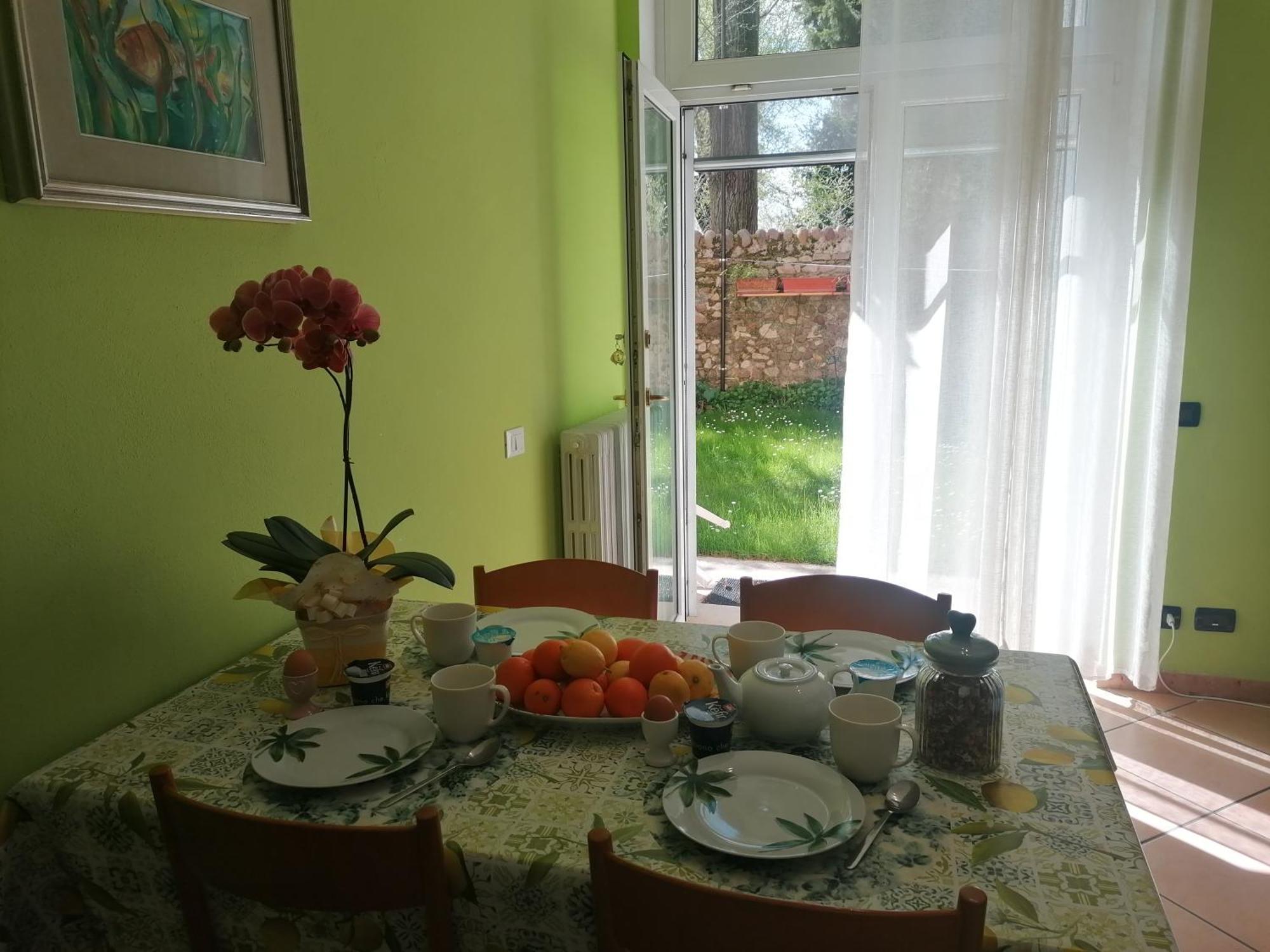 La Casa Di Marzia Lägenhet Bardolino Exteriör bild
